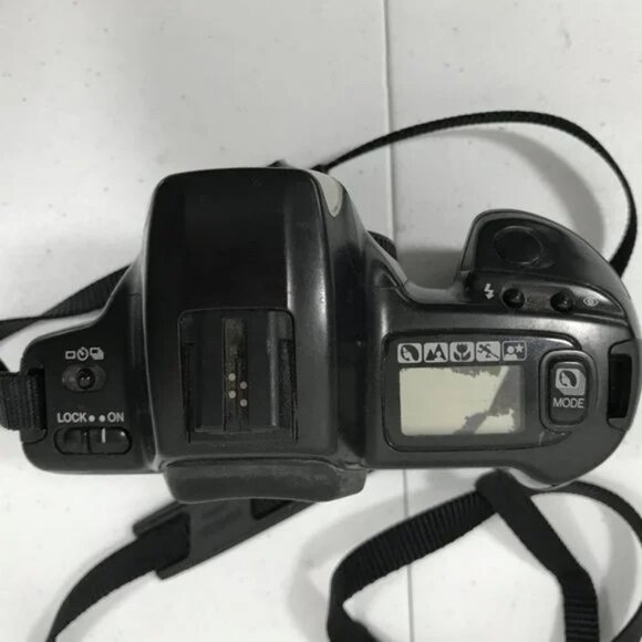 Minolta Maxxum 300si 35mm Camera Bundle - Picture 11 of 16